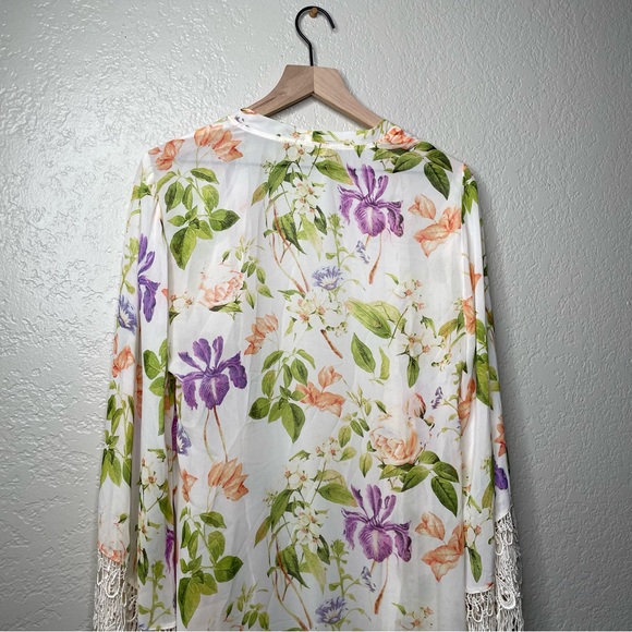 Show Me Your Mumu Metzler Kimono in Flower Press Floral Pattern Embroidered Trim - Picture 15 of 16